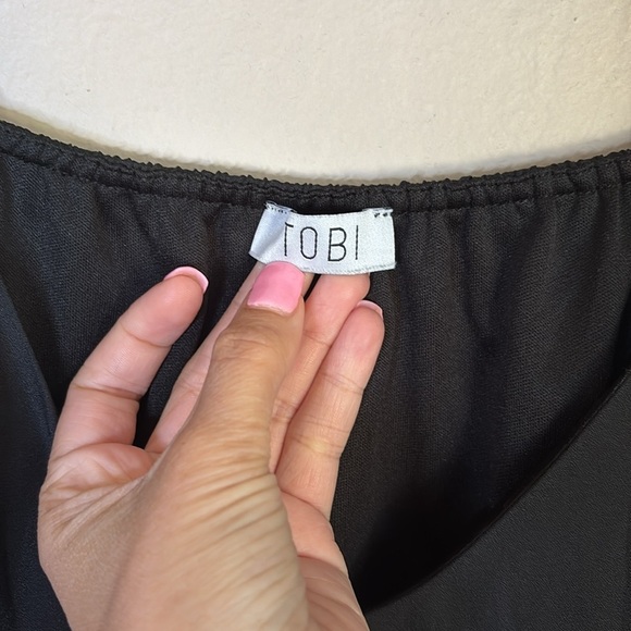 Tobi Women's Black Sleeveless Mini Dress size small - Picture 2 of 6